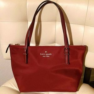 Kate Spade tote-purse red, amazing shape